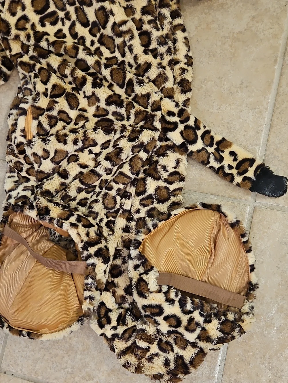 Plush Leopard Hooded Costume 5T - Picture 9 of 9